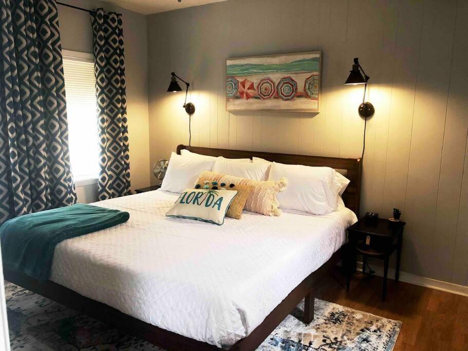 Steps To Beach & Downtown! Cozy Beach Bungalow #1 Lake Worth Beach Exterior photo