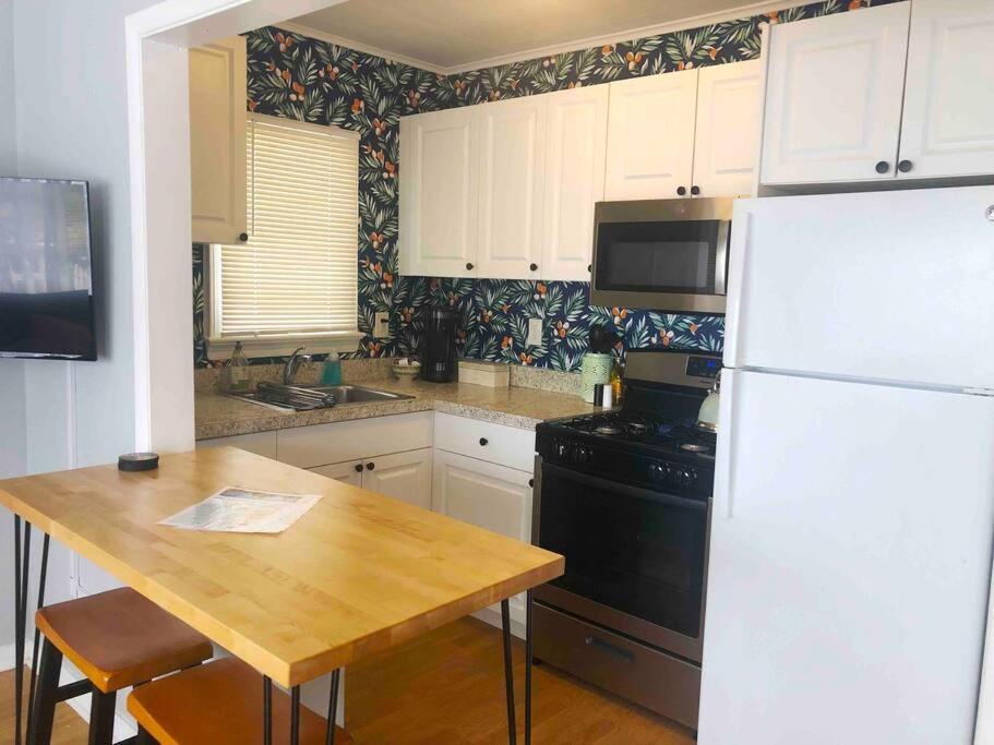 Steps To Beach & Downtown! Cozy Beach Bungalow #1 Lake Worth Beach Exterior photo